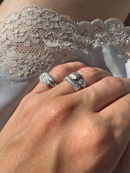 Ashur Pinky Ring