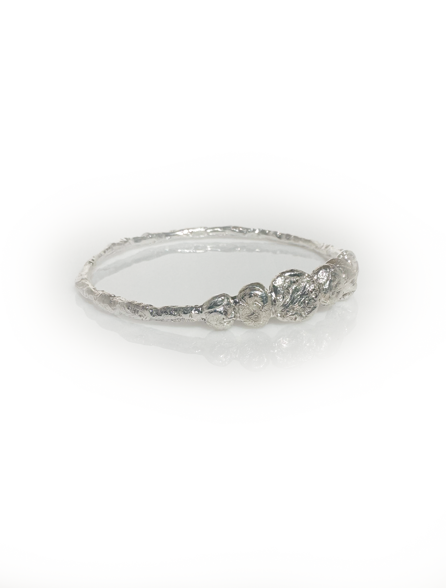 Sphaira Bangle