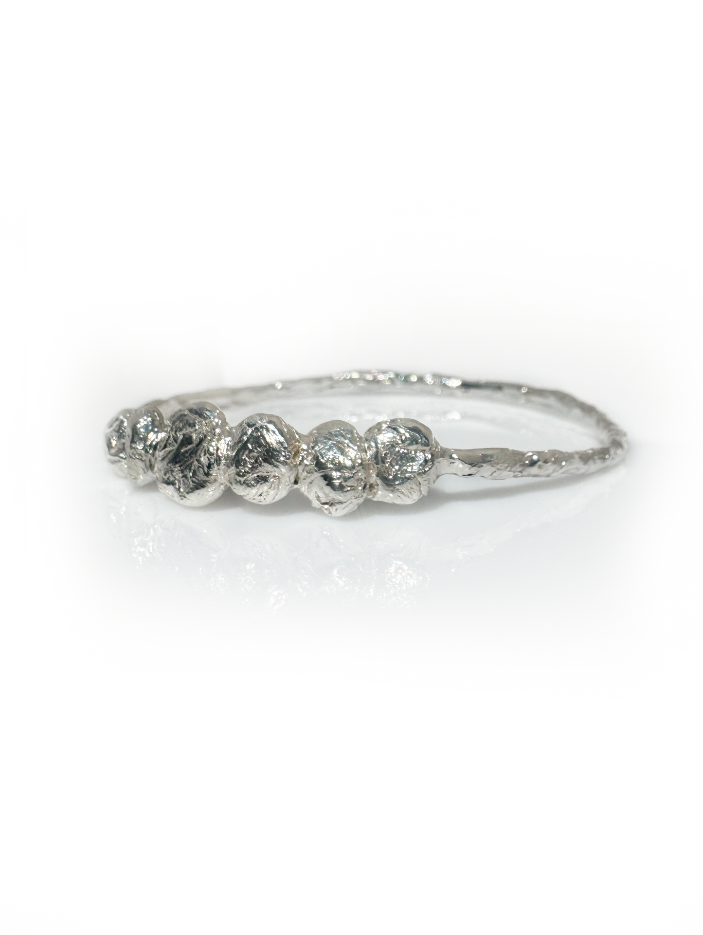 Sphaira Bangle