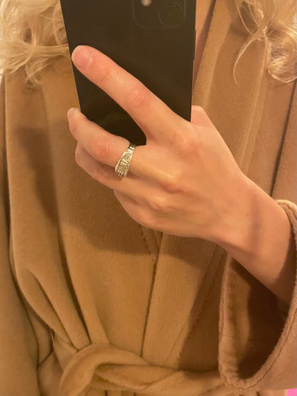Babylon Ring