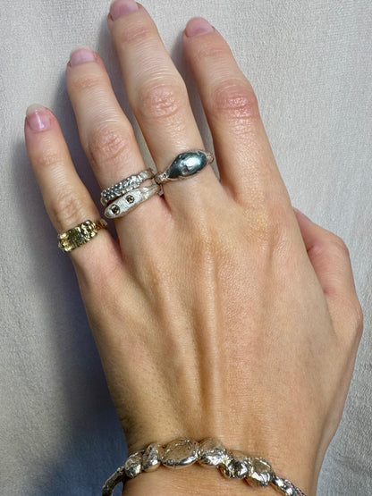Ea Ring