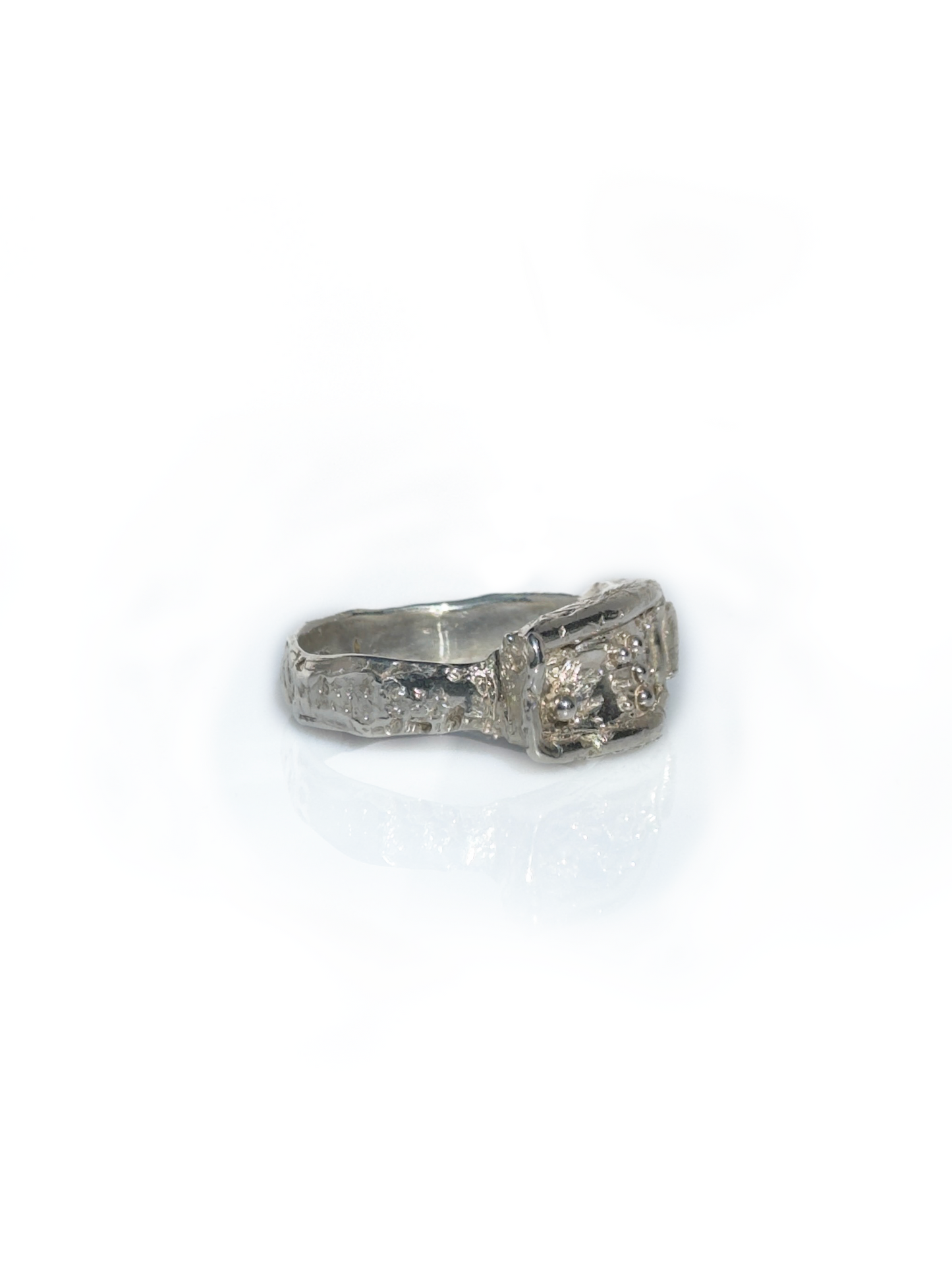 Babylon Ring